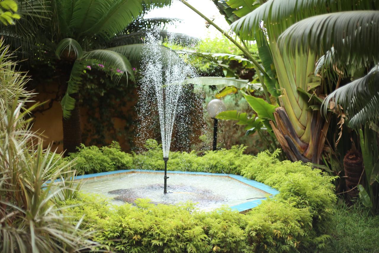 Hotel Le Baobab Bamako Exterior foto